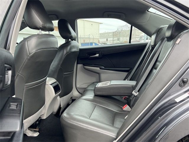 2012 Toyota Camry 4dr Sedan I4 Automatic LE - 22978671 - 12