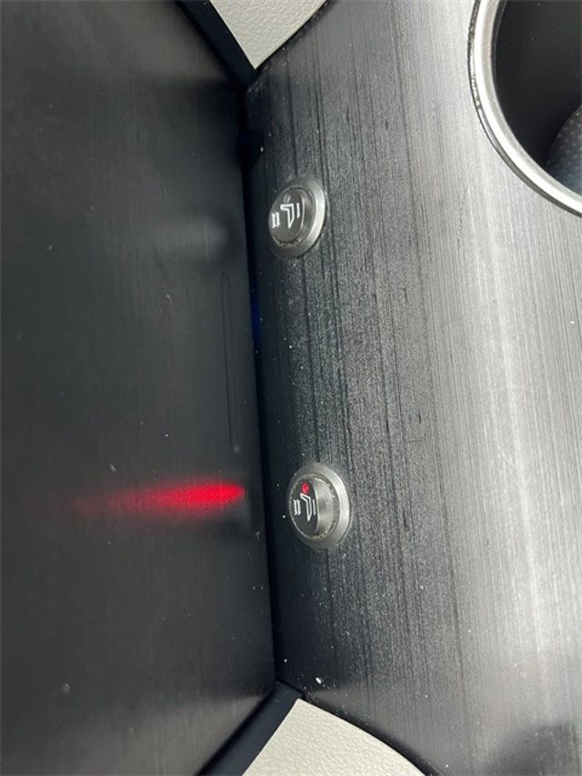 2012 Toyota Camry 4dr Sedan I4 Automatic LE - 22978671 - 24