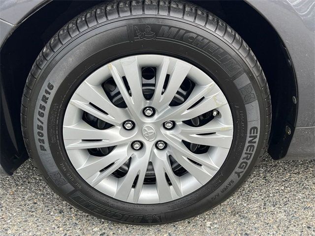 2012 Toyota Camry 4dr Sedan I4 Automatic LE - 22978671 - 8