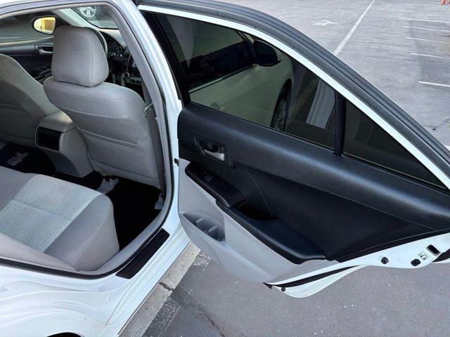 2012 Toyota Camry 4dr Sedan I4 Automatic LE - 22993971 - 24