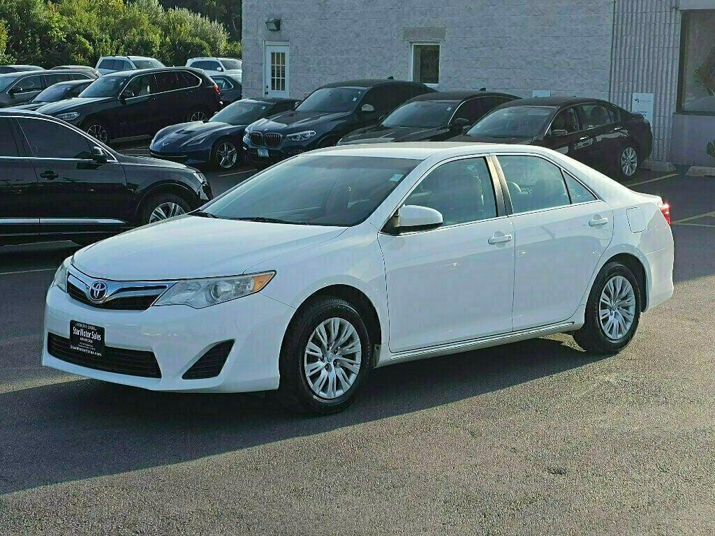 2012 Toyota Camry LE photo 5