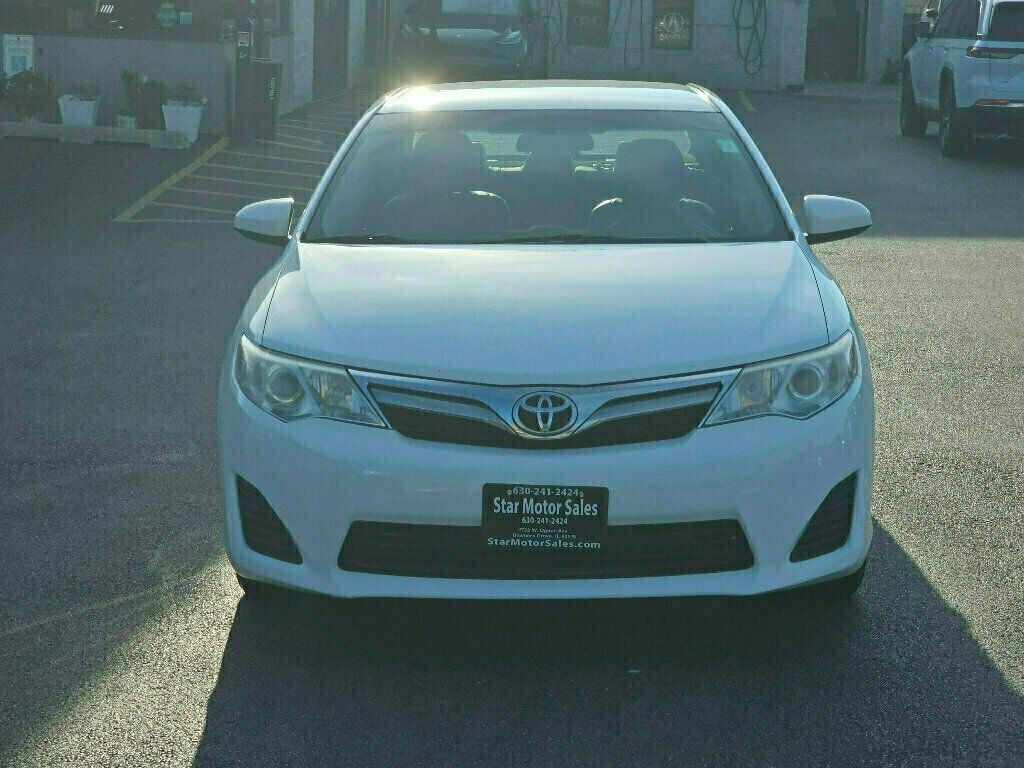 2012 Toyota Camry LE photo 6