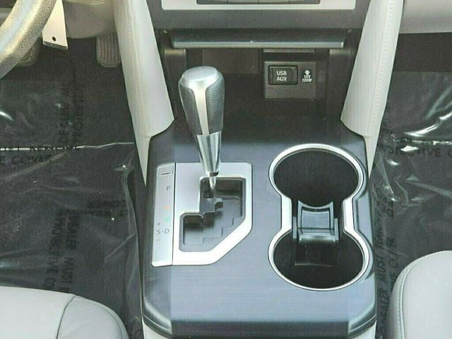 2012 Toyota Camry 4dr Sedan I4 Automatic LE - 22907951 - 25