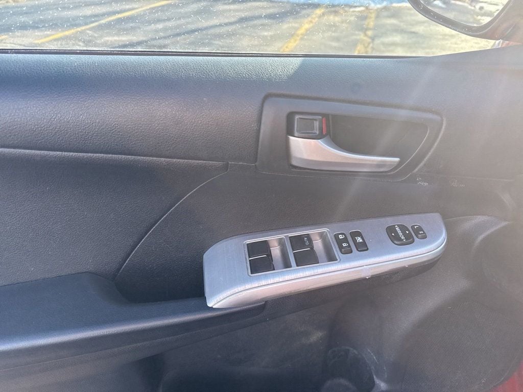 2012 Toyota Camry 4dr Sedan I4 Automatic SE - 22960541 - 12