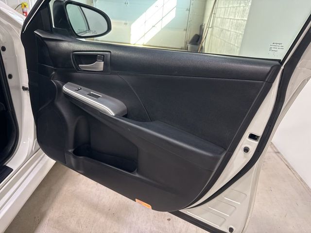 2012 Toyota Camry 4dr Sedan I4 Automatic SE - 22995804 - 36