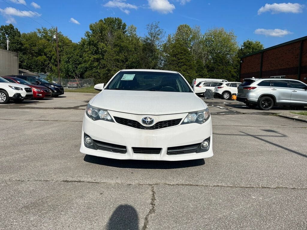 2012 Toyota Camry 4dr Sedan I4 Automatic SE - 22619356 - 1