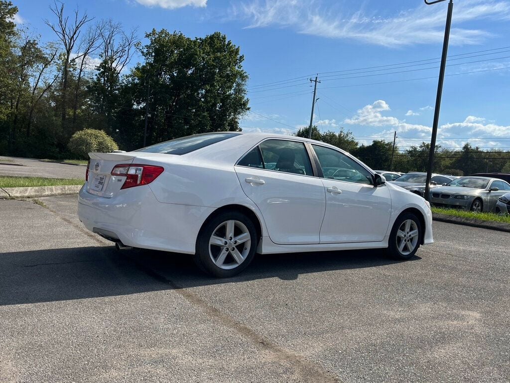 2012 Toyota Camry 4dr Sedan I4 Automatic SE - 22619356 - 5