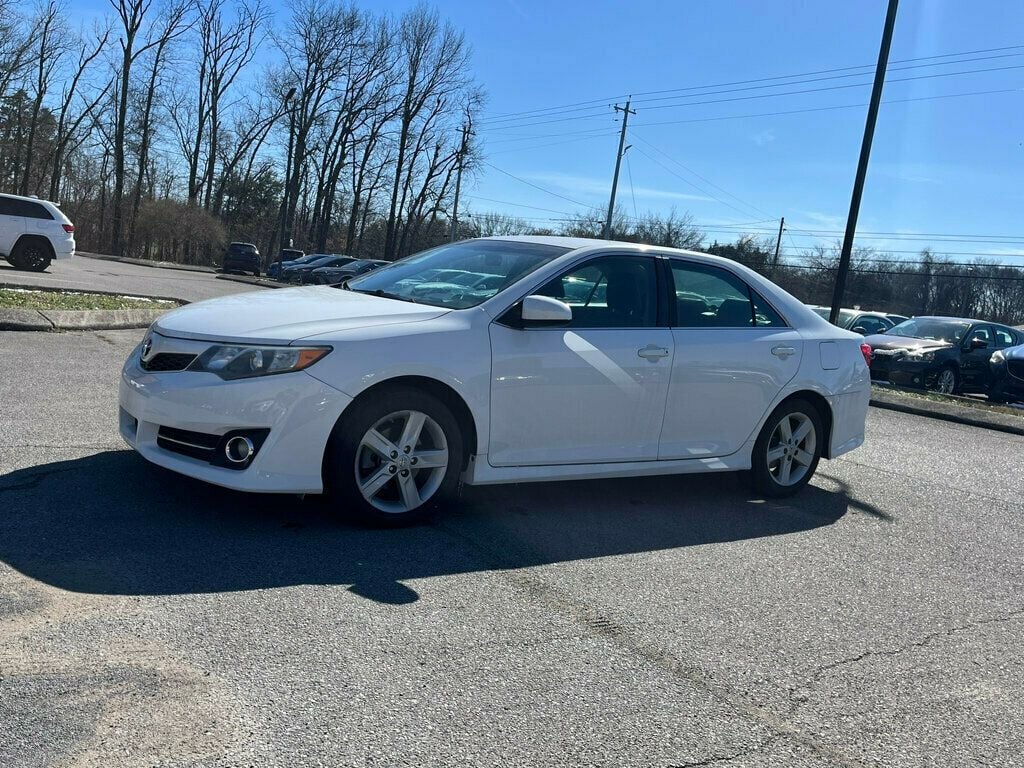 2012 Toyota Camry 4dr Sedan I4 Automatic SE - 22779096 - 2