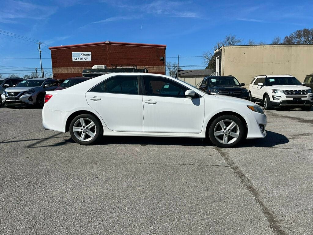 2012 Toyota Camry 4dr Sedan I4 Automatic SE - 22779096 - 4