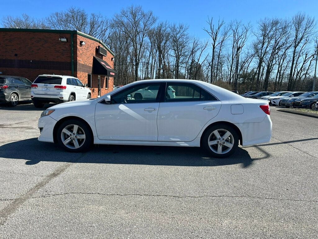 2012 Toyota Camry 4dr Sedan I4 Automatic SE - 22779096 - 6