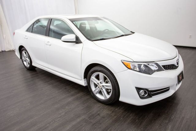 2012 Toyota Camry 4dr Sedan I4 Automatic SE - 22493919 - 1