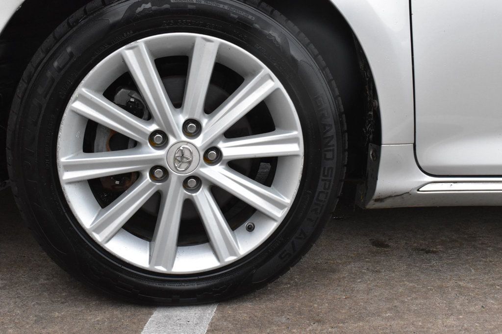 2012 Toyota Camry 4dr Sedan I4 Automatic XLE - 22922395 - 10