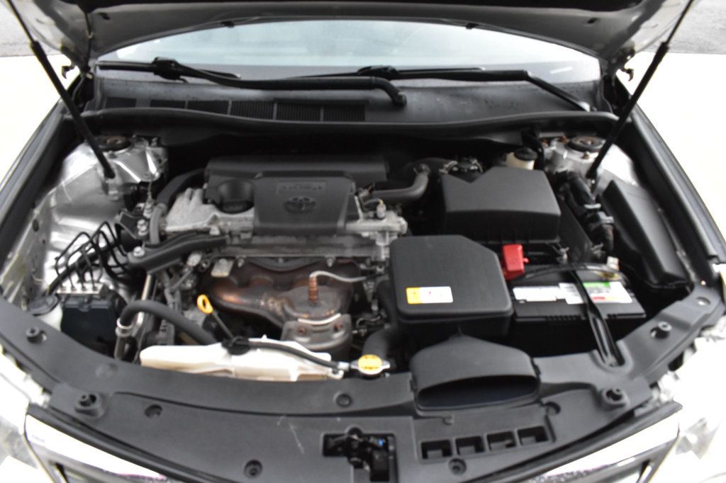 2012 Toyota Camry 4dr Sedan I4 Automatic XLE - 22922395 - 11
