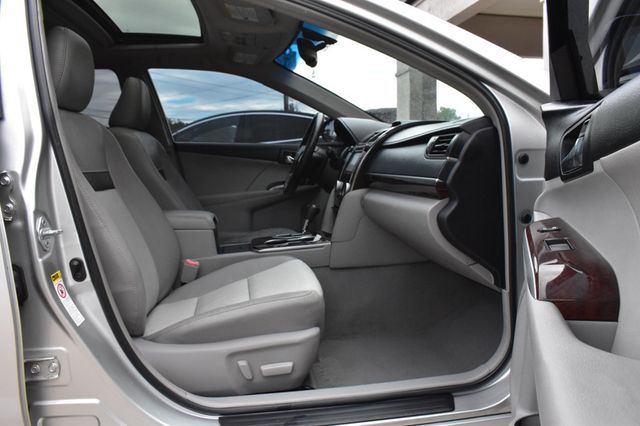 2012 Toyota Camry 4dr Sedan I4 Automatic XLE - 22922395 - 16