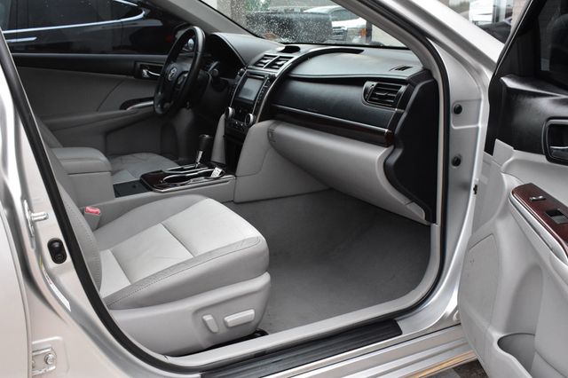 2012 Toyota Camry 4dr Sedan I4 Automatic XLE - 22922395 - 18