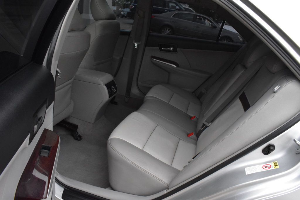 2012 Toyota Camry 4dr Sedan I4 Automatic XLE - 22922395 - 19