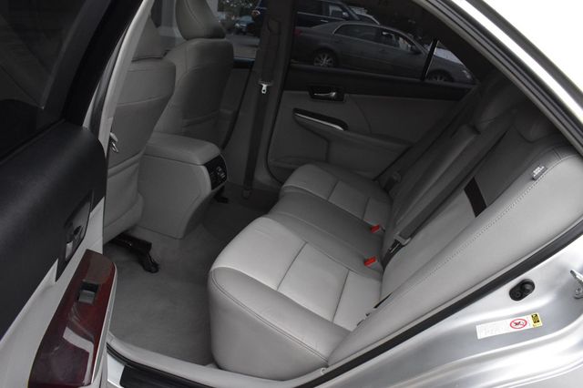 2012 Toyota Camry 4dr Sedan I4 Automatic XLE - 22922395 - 19