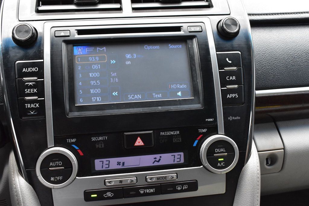 2012 Toyota Camry 4dr Sedan I4 Automatic XLE - 22922395 - 32