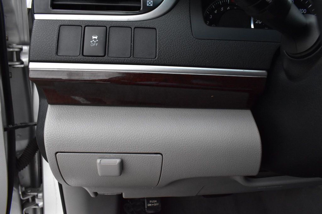 2012 Toyota Camry 4dr Sedan I4 Automatic XLE - 22922395 - 38