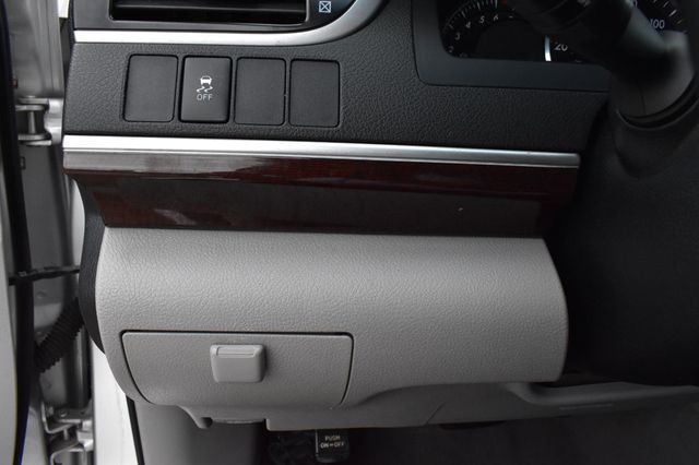 2012 Toyota Camry 4dr Sedan I4 Automatic XLE - 22922395 - 38