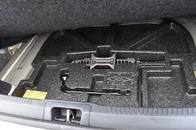 2012 Toyota Camry 4dr Sedan I4 Automatic XLE - 22922395 - 43