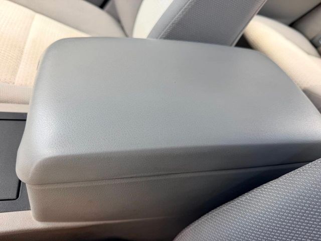 2012 Toyota Camry 4dr Sedan I4 Automatic XLE - 23037729 - 41
