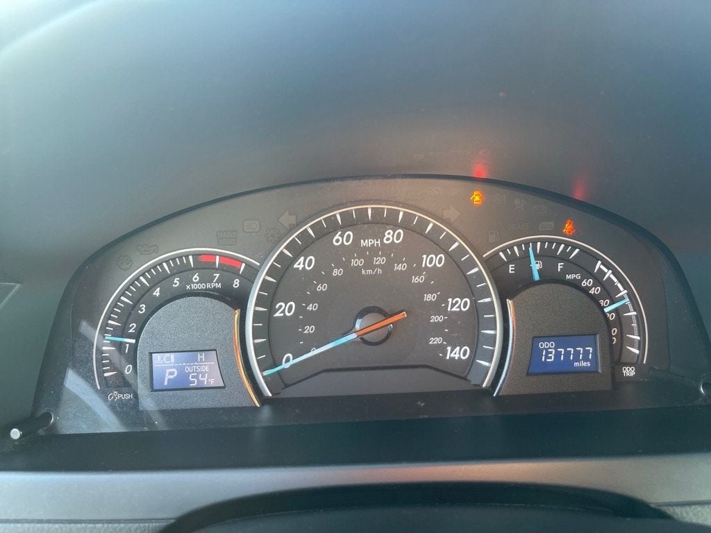 2012 Toyota Camry BASE - 22959230 - 10