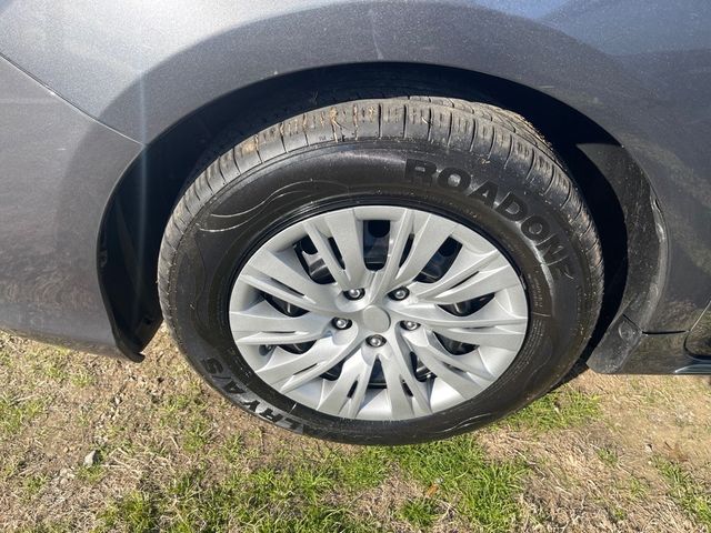 2012 Toyota Camry BASE - 22959230 - 5