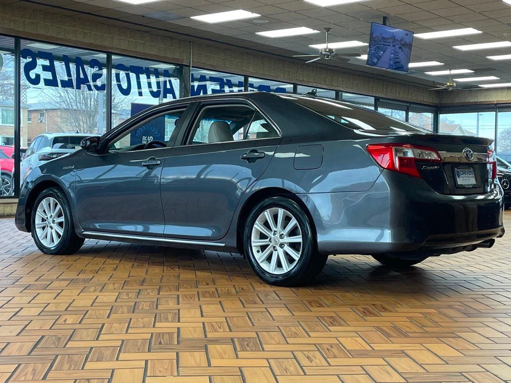 2012 Toyota Camry Hybrid 4dr Sedan LE - 22998237 - 5