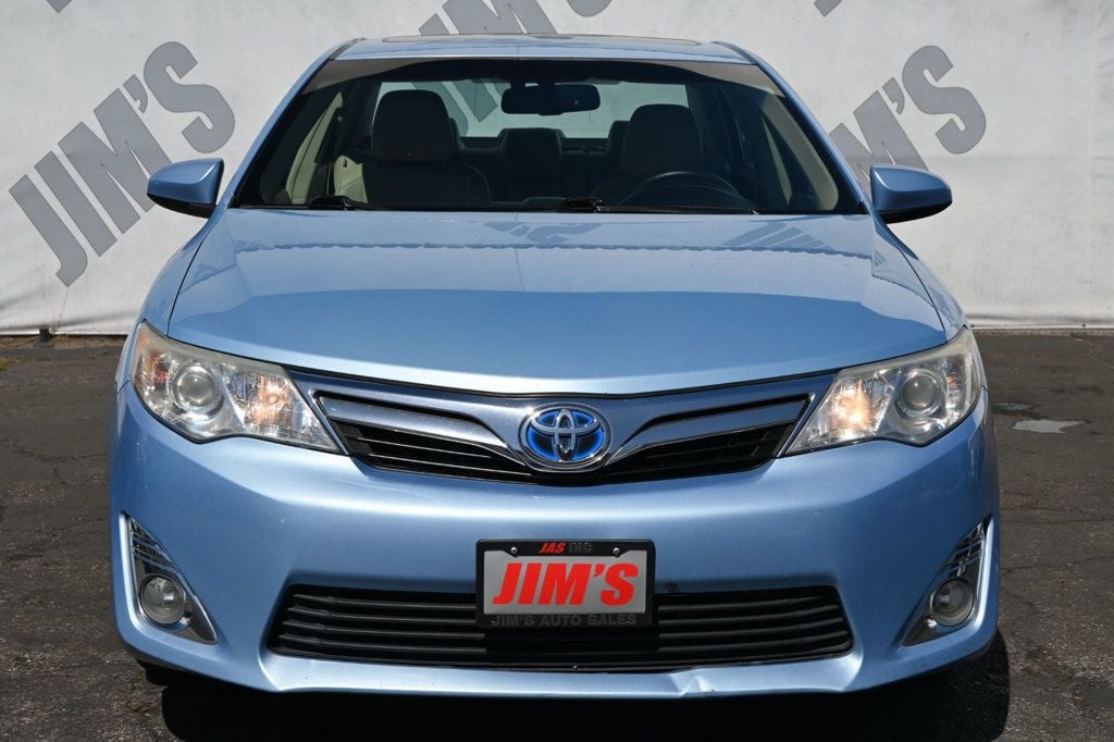 2012 Toyota Camry Hybrid XLE photo 2