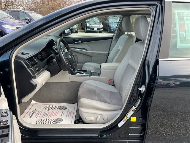 2012 Toyota Camry Hybrid 4dr Sedan XLE - 22963754 - 9