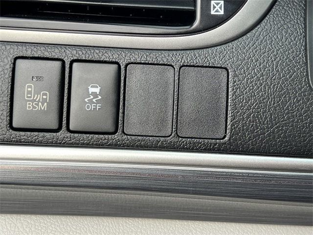 2012 Toyota Camry Hybrid 4dr Sedan XLE - 22963754 - 19