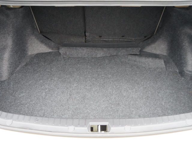 2012 Toyota Corolla  - 11766971 - 17