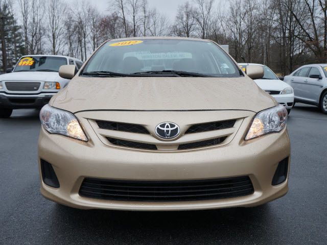 2012 Toyota Corolla  - 11766971 - 19