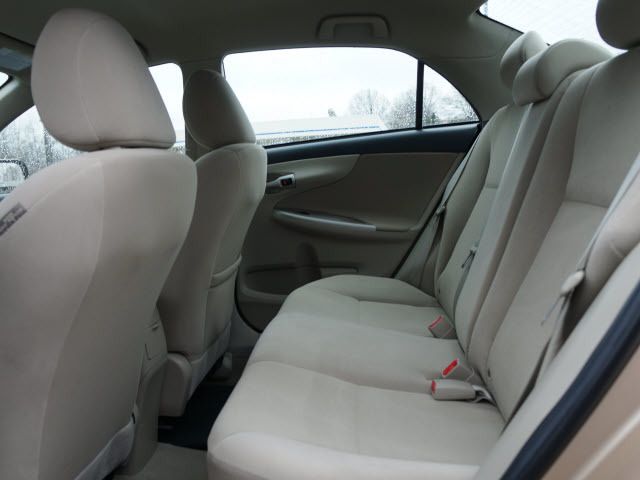 2012 Toyota Corolla  - 11766971 - 5