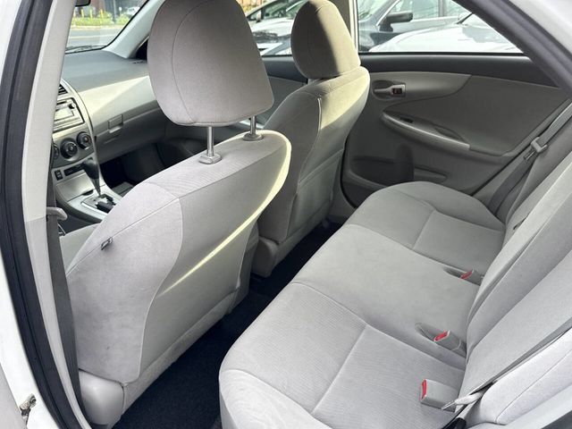 2012 Toyota Corolla 4dr Sedan Automatic LE - 22924331 - 13