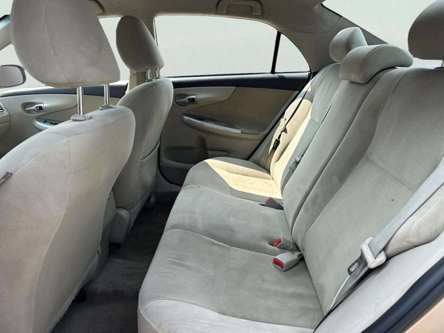 2012 Toyota Corolla 4dr Sedan Automatic LE - 23054073 - 10