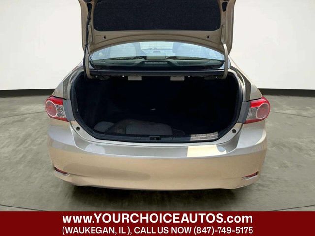 2012 Toyota Corolla 4dr Sedan Automatic LE - 23054073 - 12