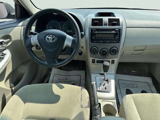 2012 Toyota Corolla 4dr Sedan Automatic LE - 23054073 - 17
