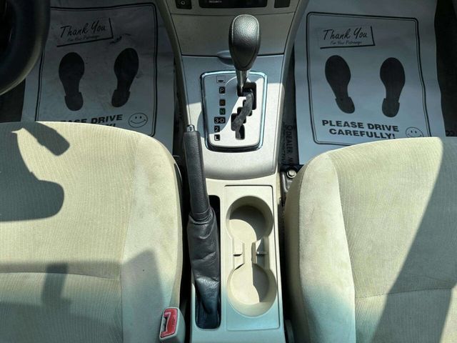 2012 Toyota Corolla 4dr Sedan Automatic LE - 23054073 - 18