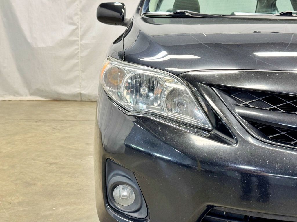 2012 Toyota Corolla 4dr Sedan Automatic LE - 23027476 - 10