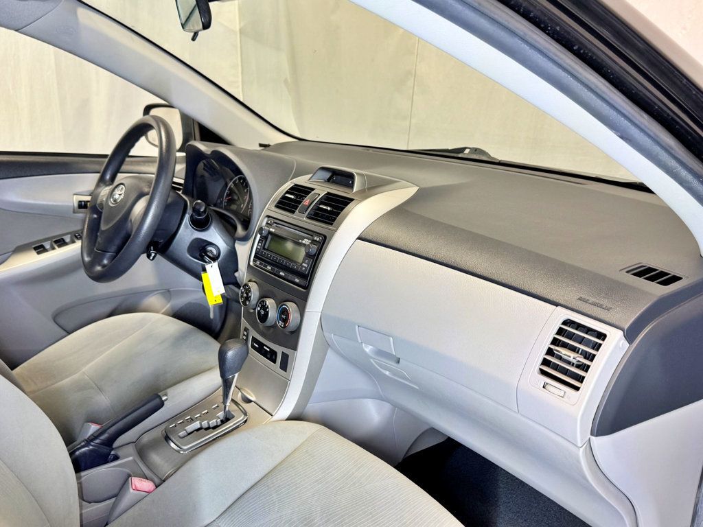 2012 Toyota Corolla 4dr Sedan Automatic LE - 23027476 - 18