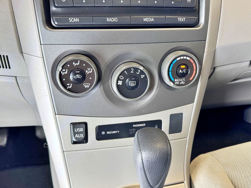 2012 Toyota Corolla 4dr Sedan Automatic LE - 23027476 - 23