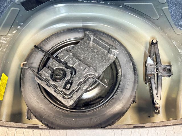 2012 Toyota Corolla 4dr Sedan Automatic LE - 23027476 - 34
