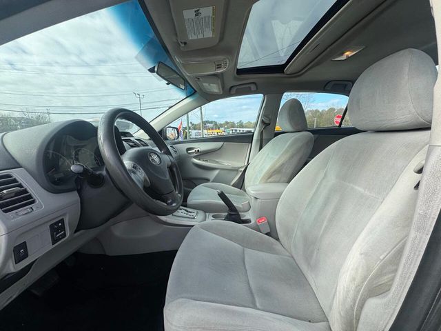 2012 Toyota Corolla 4dr Sedan Automatic LE - 22954979 - 10