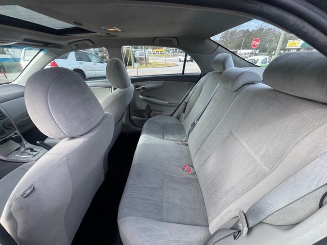 2012 Toyota Corolla 4dr Sedan Automatic LE - 22954979 - 14