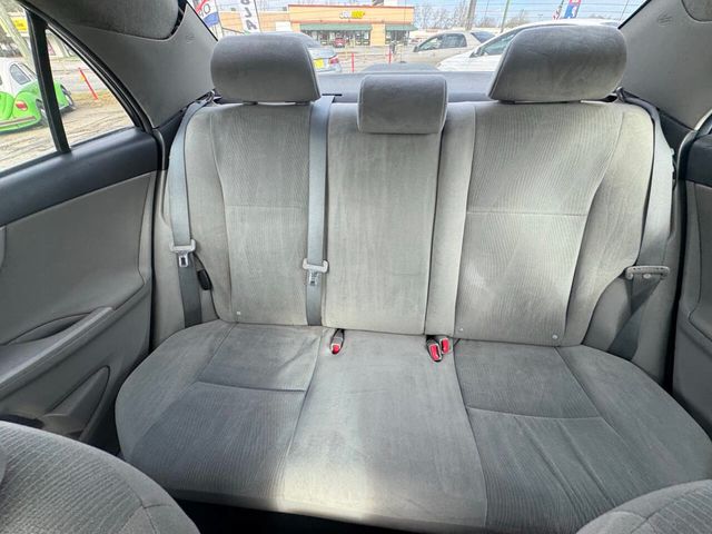 2012 Toyota Corolla 4dr Sedan Automatic LE - 22954979 - 16