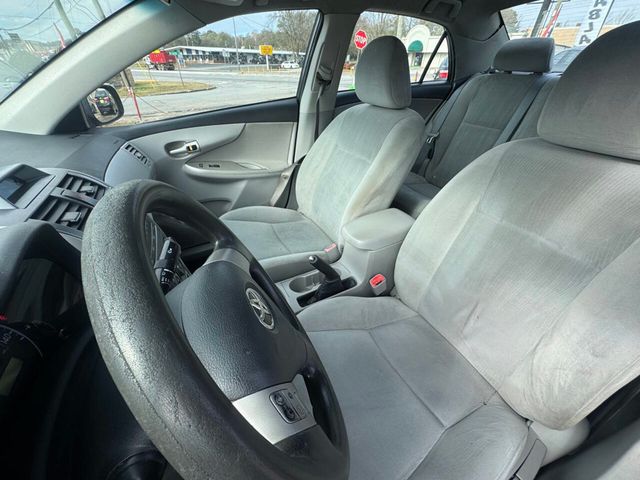 2012 Toyota Corolla 4dr Sedan Automatic LE - 22954979 - 8