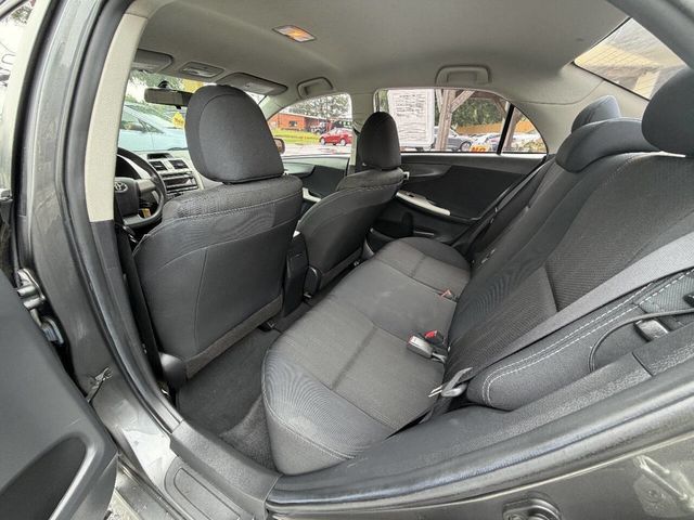 2012 Toyota Corolla 4dr Sedan Automatic S - 23058323 - 9