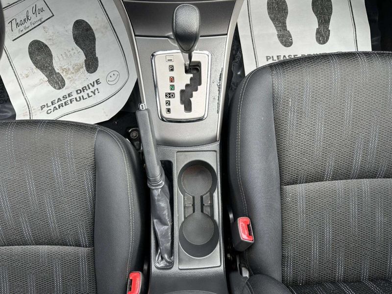2012 Toyota Corolla 4dr Sedan Automatic S - 22968930 - 16